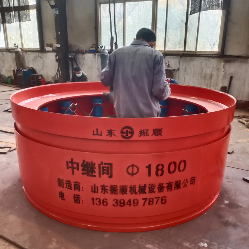 帶浙江客戶參觀中繼間廠家的生產(chǎn)車間  掘順機(jī)械盡顯過硬品質(zhì)